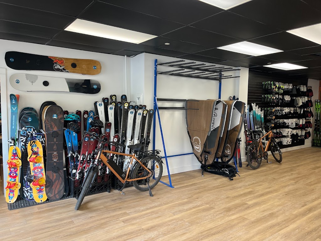 Black Diamond Bike & SUP Rentals | 201 Lynx St, Banff, AB T1L 1K5, Canada | Phone: (825) 398-9563