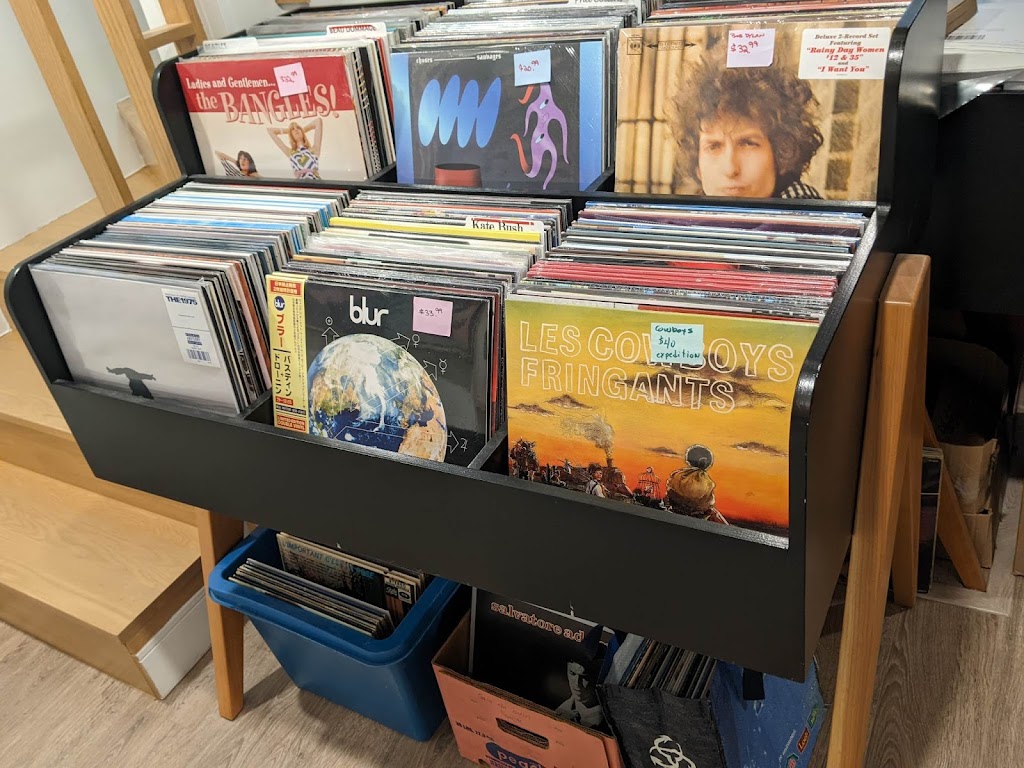 Vinyles DHier A Aujourdhui - Disquaire En Ligne | 834 56e Avenue, Lachine, QC H8T 3C2, Canada | Phone: (438) 388-6982