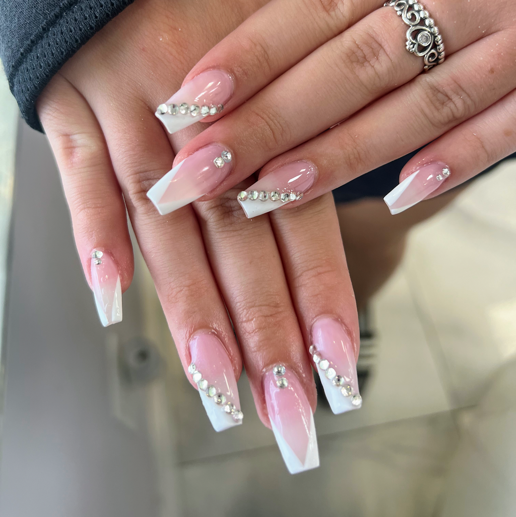 Blush nail bar Etobicoke | 1020 Islington Ave #2, Etobicoke, ON M8Z 6A4, Canada | Phone: (416) 232-9980