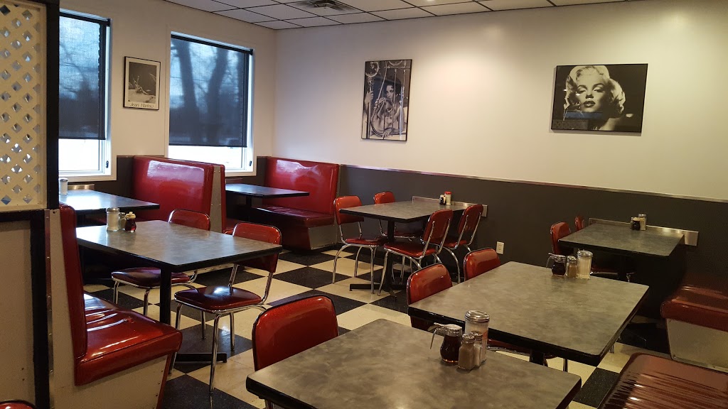 The Red Eye Diner | 3132 Main St, West Saint Paul, MB R2V 4R9, Canada | Phone: (204) 334-6424