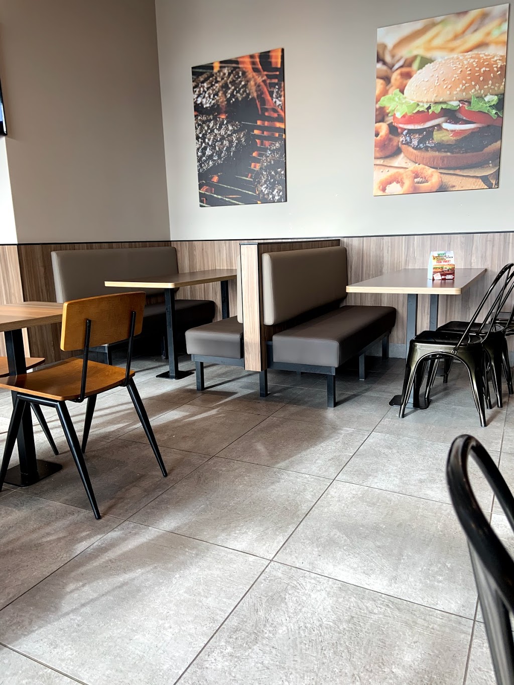 Burger King | 41 Westpark Blvd Unit 107, Fort Saskatchewan, AB T8L 4N2, Canada | Phone: (201) 528-7437