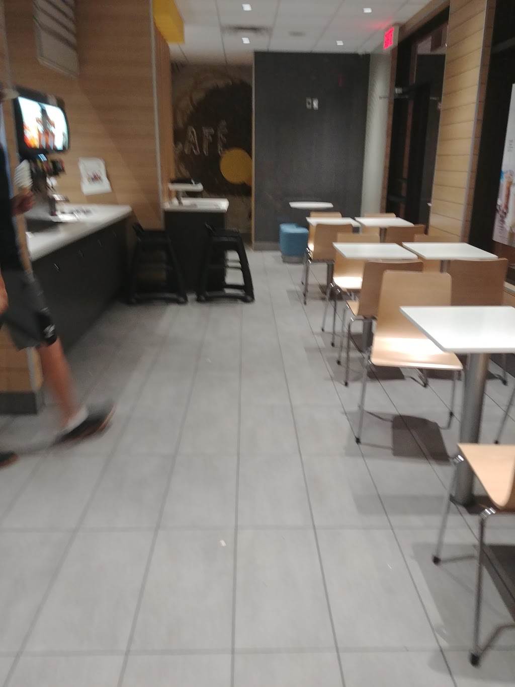 McDonalds | 1936 Boul Louis-Fréchette, Nicolet, QC J3T 1M4, Canada | Phone: (819) 293-8237