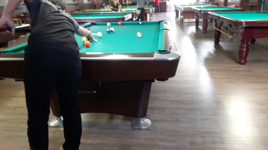 Main Billiard Lounge | 1101 Main St E Bsmt, Hamilton, ON L8M 1N7, Canada | Phone: (905) 545-4155