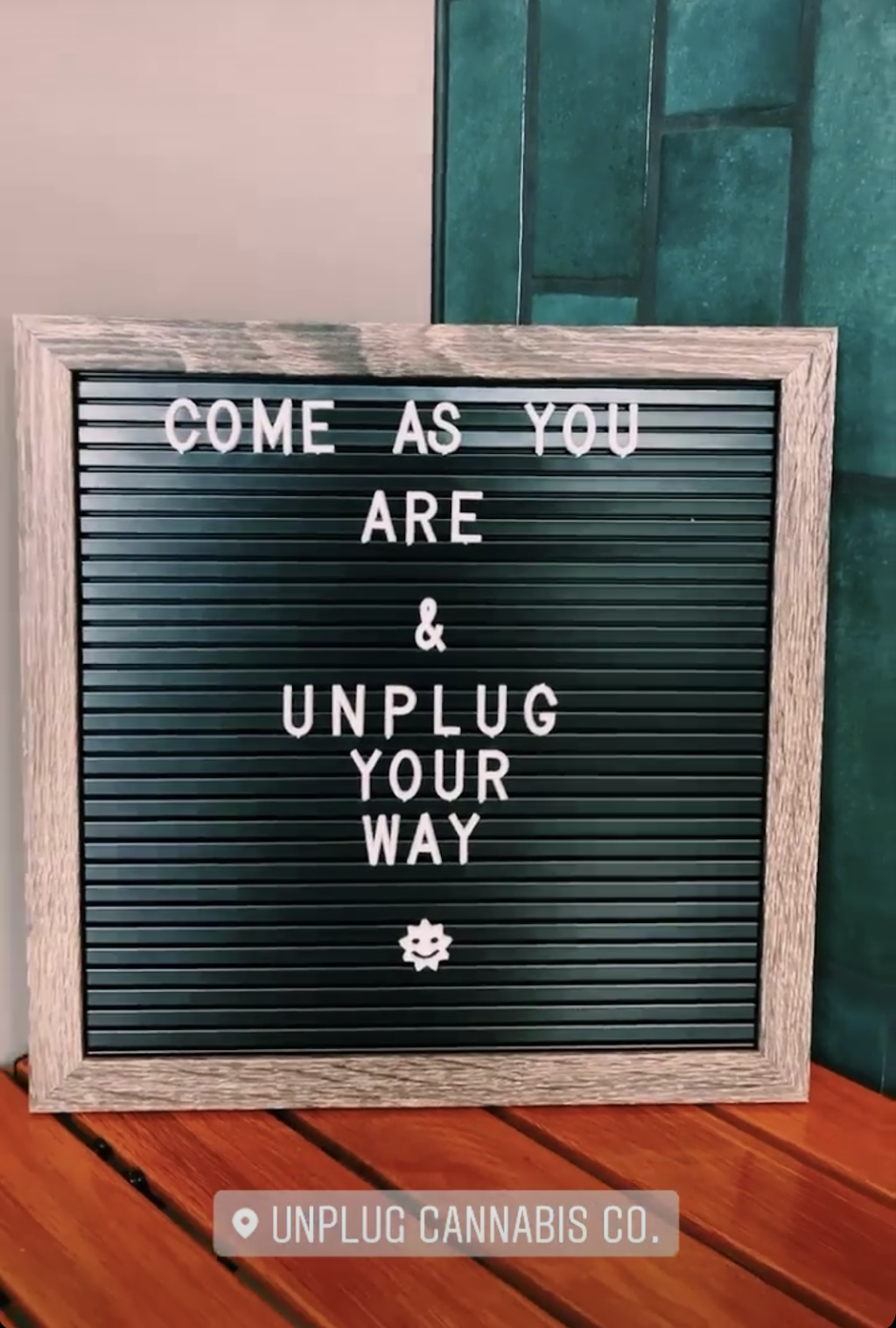 Unplug Cannabis Co. (Orléans) | 1375 Trim Rd Unit 3, Orléans, ON K4A 3P7, Canada | Phone: (613) 834-1420