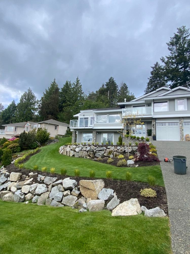 YYJ Lawns | 9515 Glenelg Ave, North Saanich, BC V8L 5H2, Canada | Phone: (250) 208-3033
