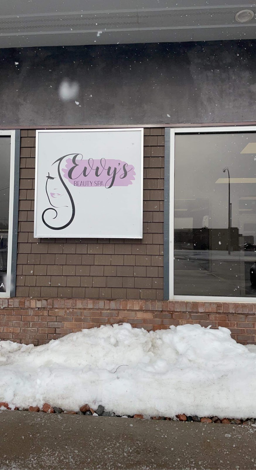 Evvys Beauty Spa | 12 Stanley Johnson St, Truro, NS B6L 5B4, Canada | Phone: (902) 305-5313