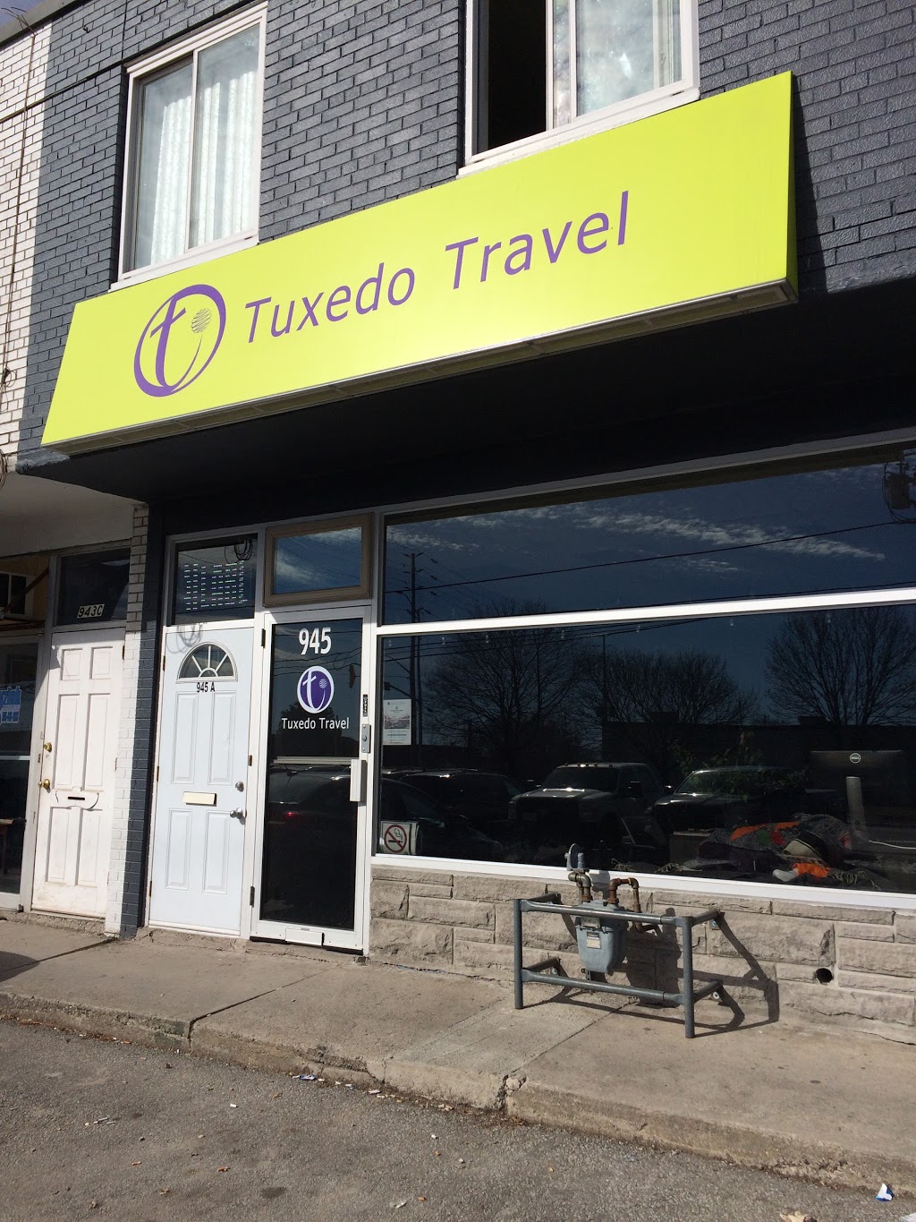Tuxedo Travel | 915 Inverhouse Dr Unit 82, Mississauga, ON L5J 4B2, Canada | Phone: (905) 567-9493