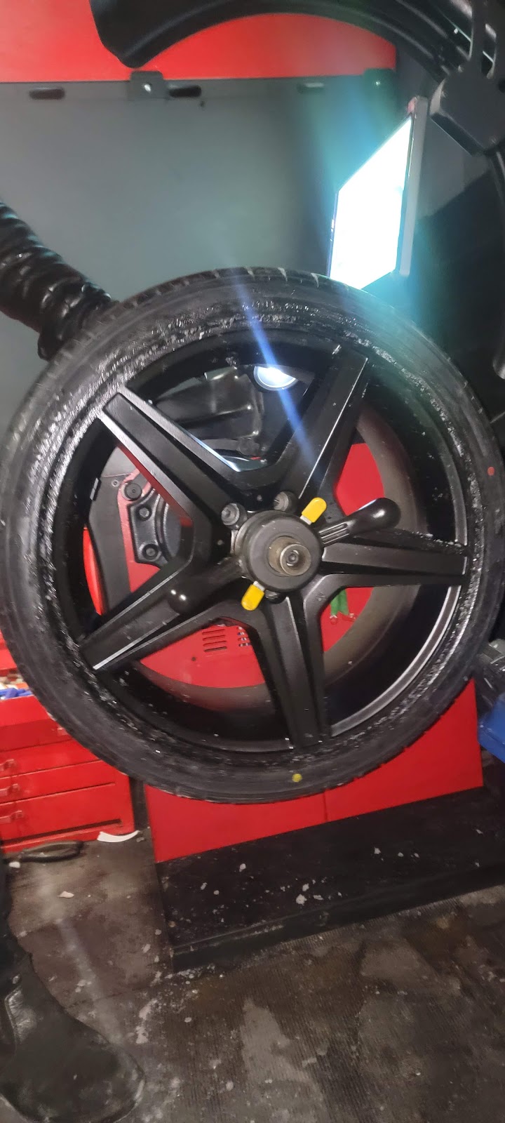 Unlimited Tires & Rims | 177 Glenforest Dr, Vaughan, ON L4J 8K4, Canada | Phone: (647) 920-2080