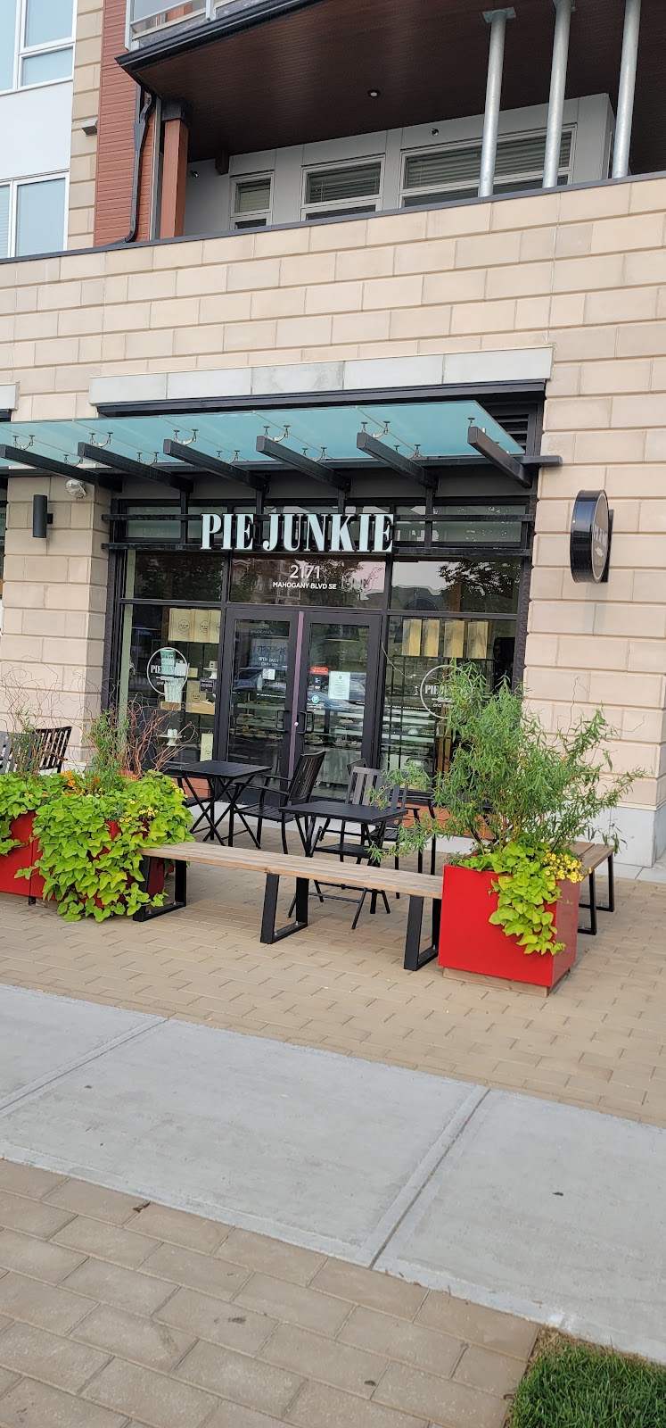 Pie Junkie | 2171 Mahogany Blvd SE, Calgary, AB T3M 2V6, Canada | Phone: (587) 623-1144