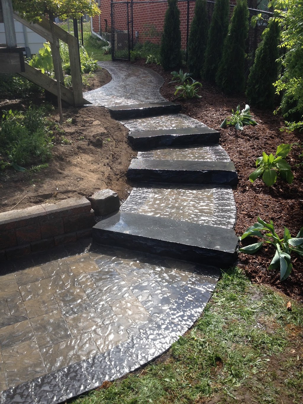 Dig & Design Landscaping | Dig and Design landscape, Peterborough, ON K9H 2R8, Canada | Phone: (705) 768-2033