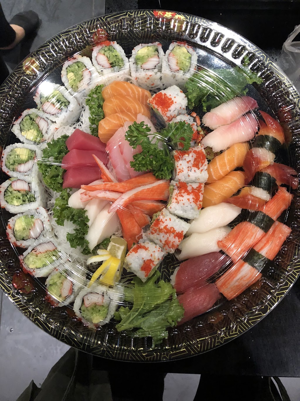 J Sushi Bar | 647 Niagara St, Welland, ON L3C 1E2, Canada | Phone: (905) 788-1188