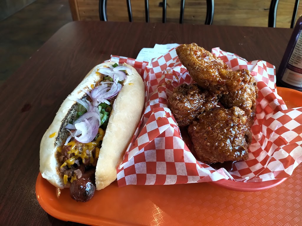 ItDog & chicken | 8621 109 St NW, Edmonton, AB T6G 1E7, Canada | Phone: (780) 438-4083