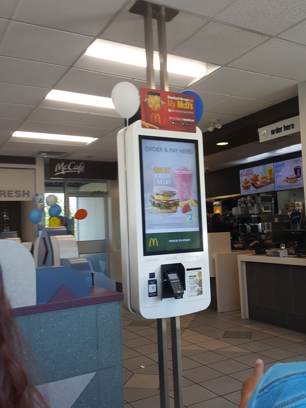 McDonalds | 4545 25 St SE, Calgary, AB T2B 3R9, Canada | Phone: (403) 272-5553