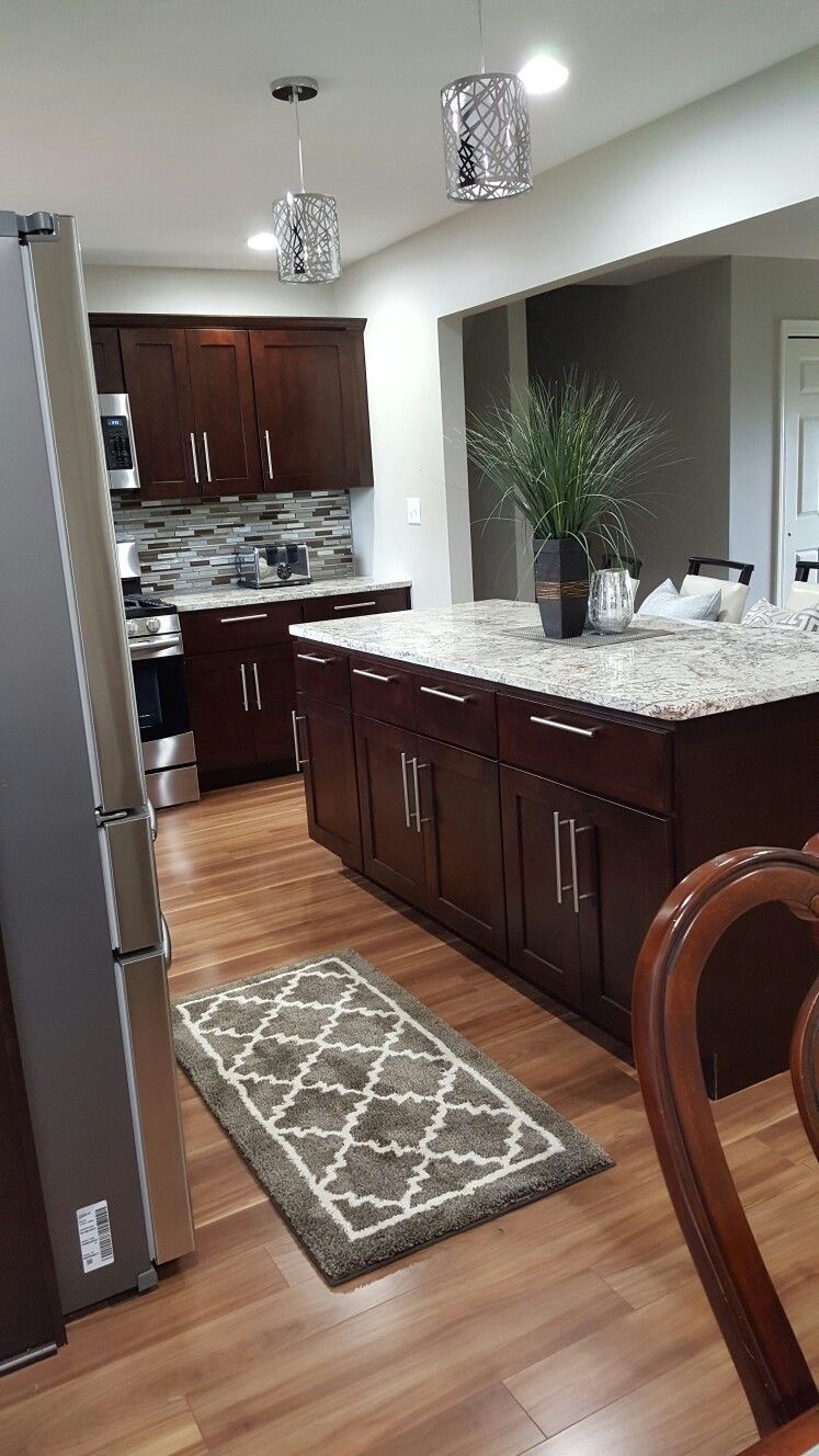 Dev’s Kitchen Cabinets | 22 Southwell Pl, Brampton, ON L6Z 4S8, Canada | Phone: (306) 261-0021