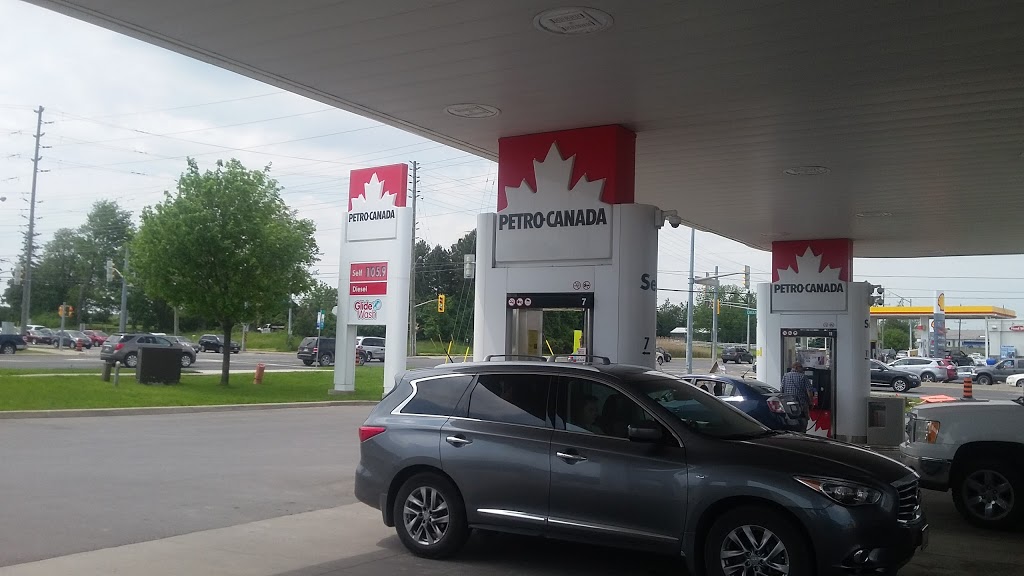 Petro-Canada & Car Wash | 18215 Yonge St, Newmarket, ON L3Y 4V8, Canada | Phone: (905) 830-1818