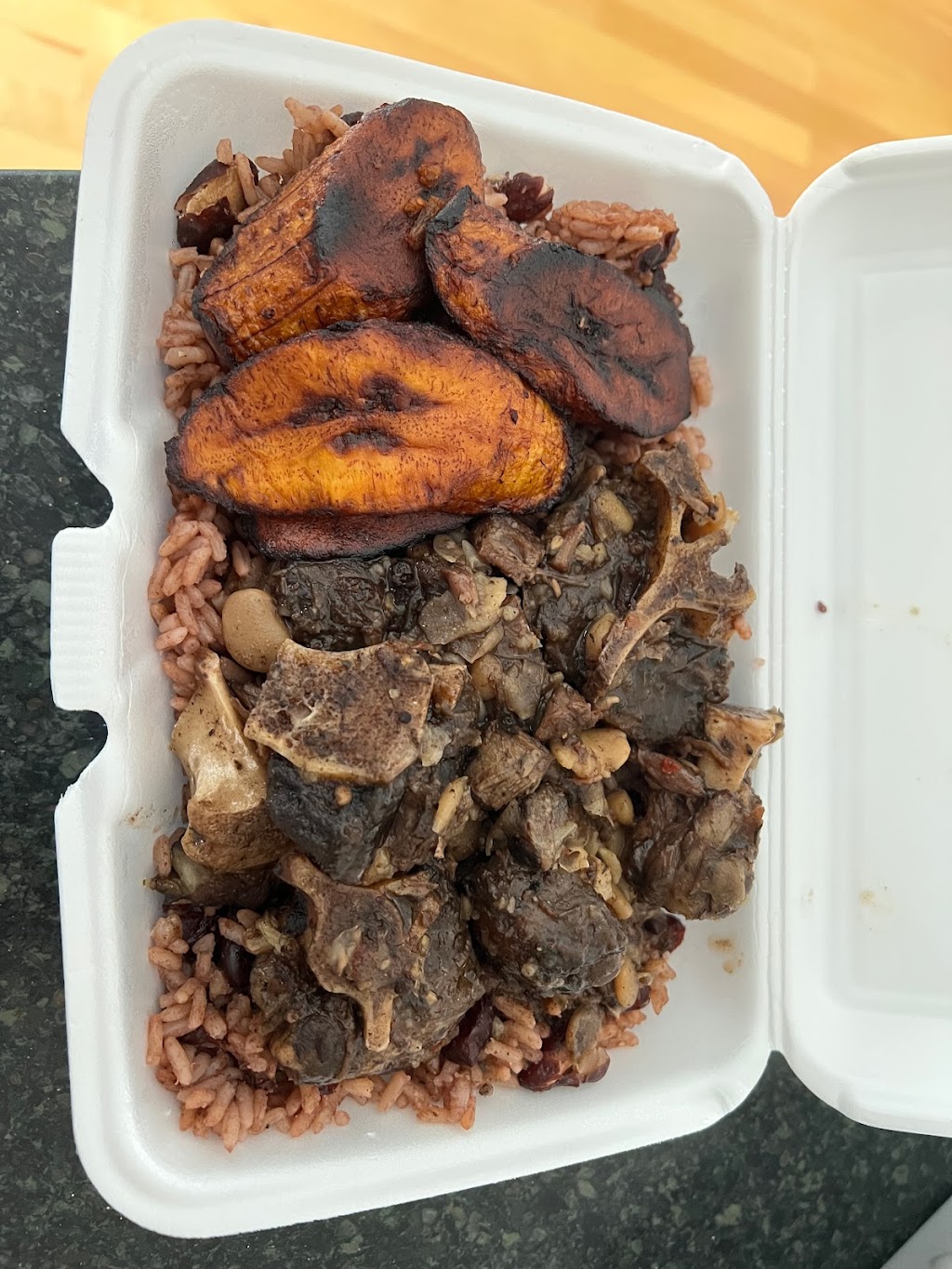 OB&O Afro-Caribbean Restaurant | 3059 Carling Ave, Ottawa, ON K2B 7K4, Canada | Phone: (343) 984-5332