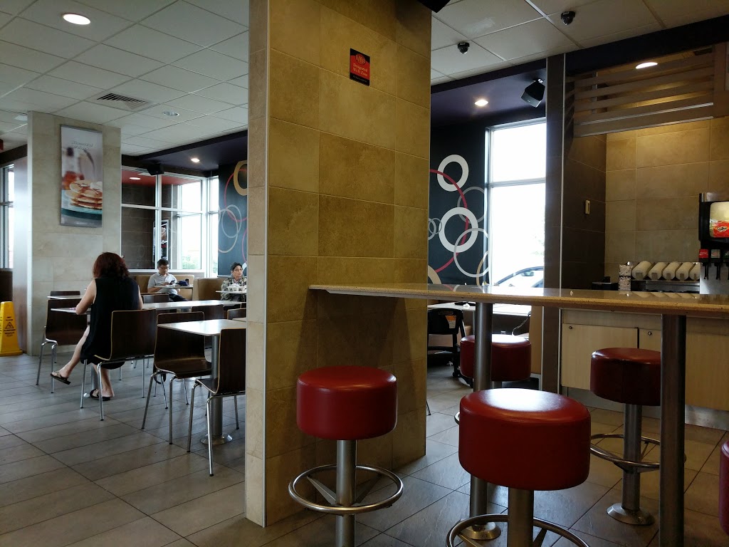McDonalds | 7630 Markham Rd, Markham, ON L3S 3K1, Canada | Phone: (905) 472-3900