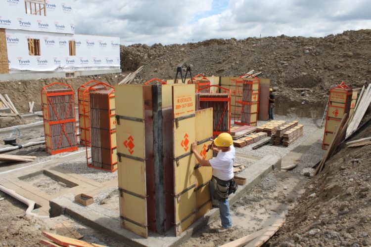 Riverside Concrete Forming | 2940 Dingman Dr, London, ON N6N 1G4, Canada | Phone: (226) 406-9999