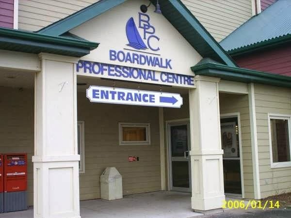 Downtown Walk In Clinic | 220 Water St, Charlottetown, PE C1A 9M5, Canada | Phone: (902) 367-4444