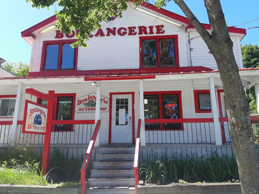 Boulangerie Au Vieux Four Ltee | 1016 Rue Valiquette, Sainte-Adèle, QC J8B 2M3, Canada | Phone: (450) 229-5412