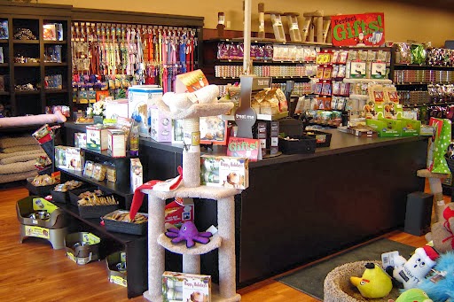 Pet Valu | 1535 ON-7A, Port Perry, ON L9L 1B5, Canada | Phone: (905) 985-3223