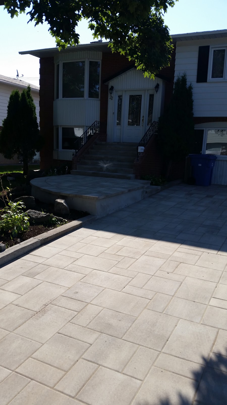 PAVAGE DUSAN PAVING | 233 Castle Rd, Beaconsfield, QC H9W 2W1, Canada | Phone: (514) 554-6741