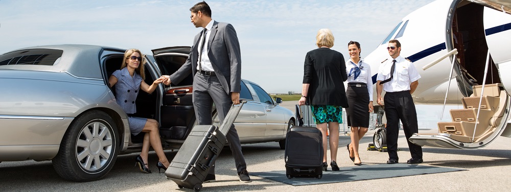 Woodbridge Airport Taxi Service | Windward Crescent #22, Vaughan, ON L6A 3G5, Canada | Phone: (866) 982-2040