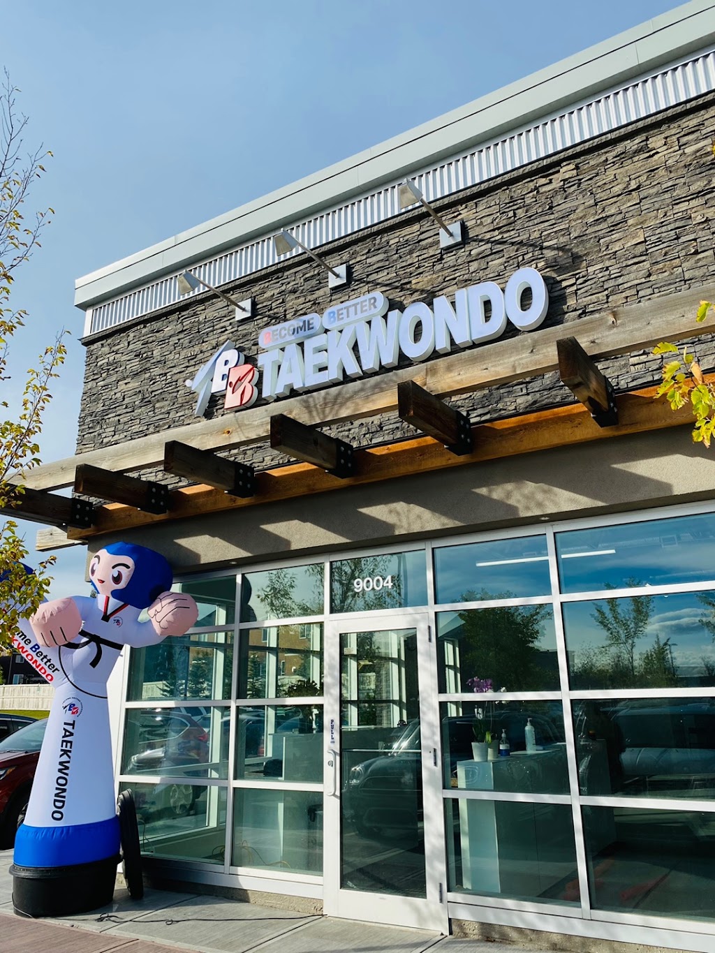 BB TAEKWONDO | 2060 Symons Valley Pkwy NW #9004, Calgary, AB T3P 0M9, Canada | Phone: (587) 973-8989