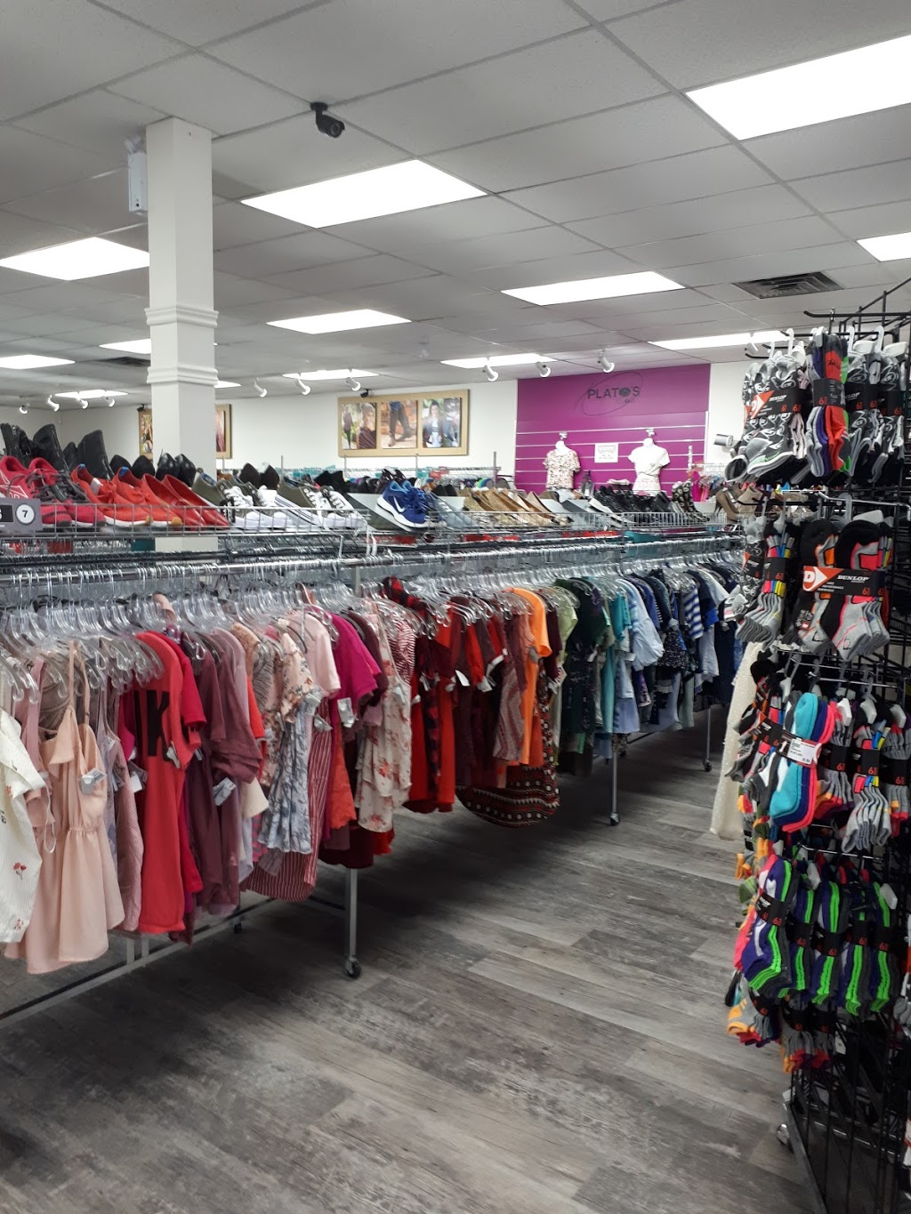 Platos Closet Brantford | 327 King George Rd, Brantford, ON N3R 5L9, Canada | Phone: (519) 757-0808