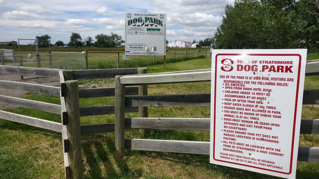 Town of Strathmore Dog Park | F 1V1, 99 Slater Rd, Strathmore, AB T1P 1R8, Canada