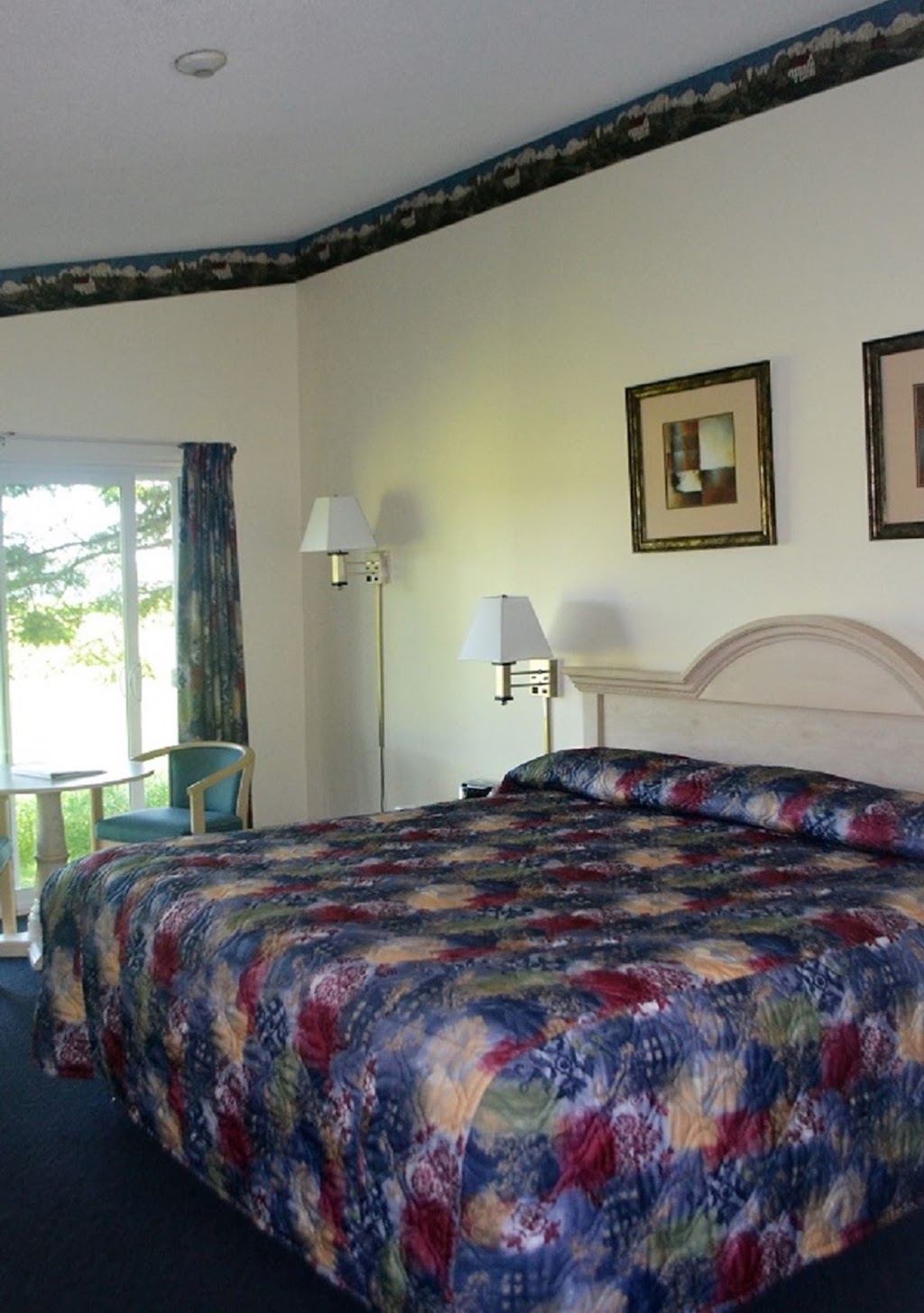 Stratford Suburban Motel | 2808 Ontario St, Stratford, ON N5A 6S5, Canada | Phone: (519) 271-9650