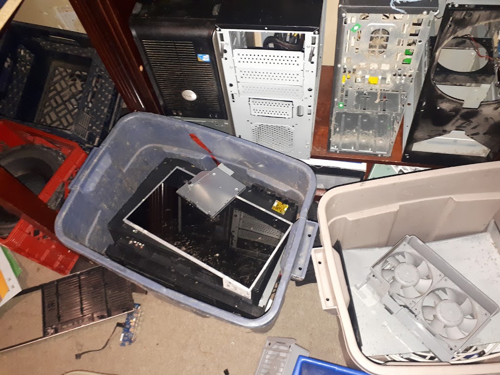 Electronic Recycling and scrap metal removal | 54 Victoria St, Brantford, ON N3S 3K2, Canada | Phone: (226) 934-8577