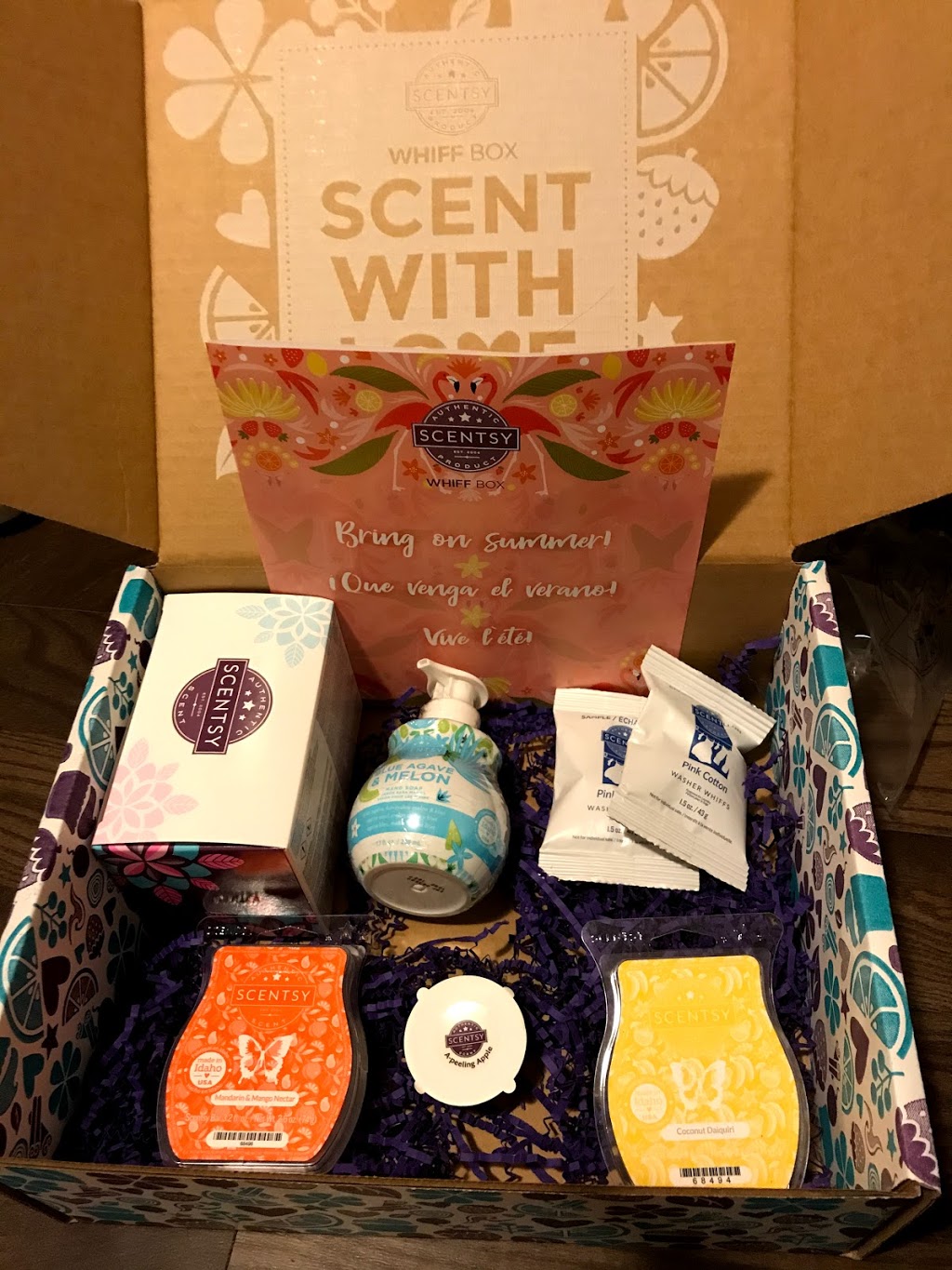 Mélodie V Conseillère indépendante Scentsy | 5771 Rue Grégoire, Saint-Zénon, QC J0K 3N0, Canada | Phone: (450) 524-0040