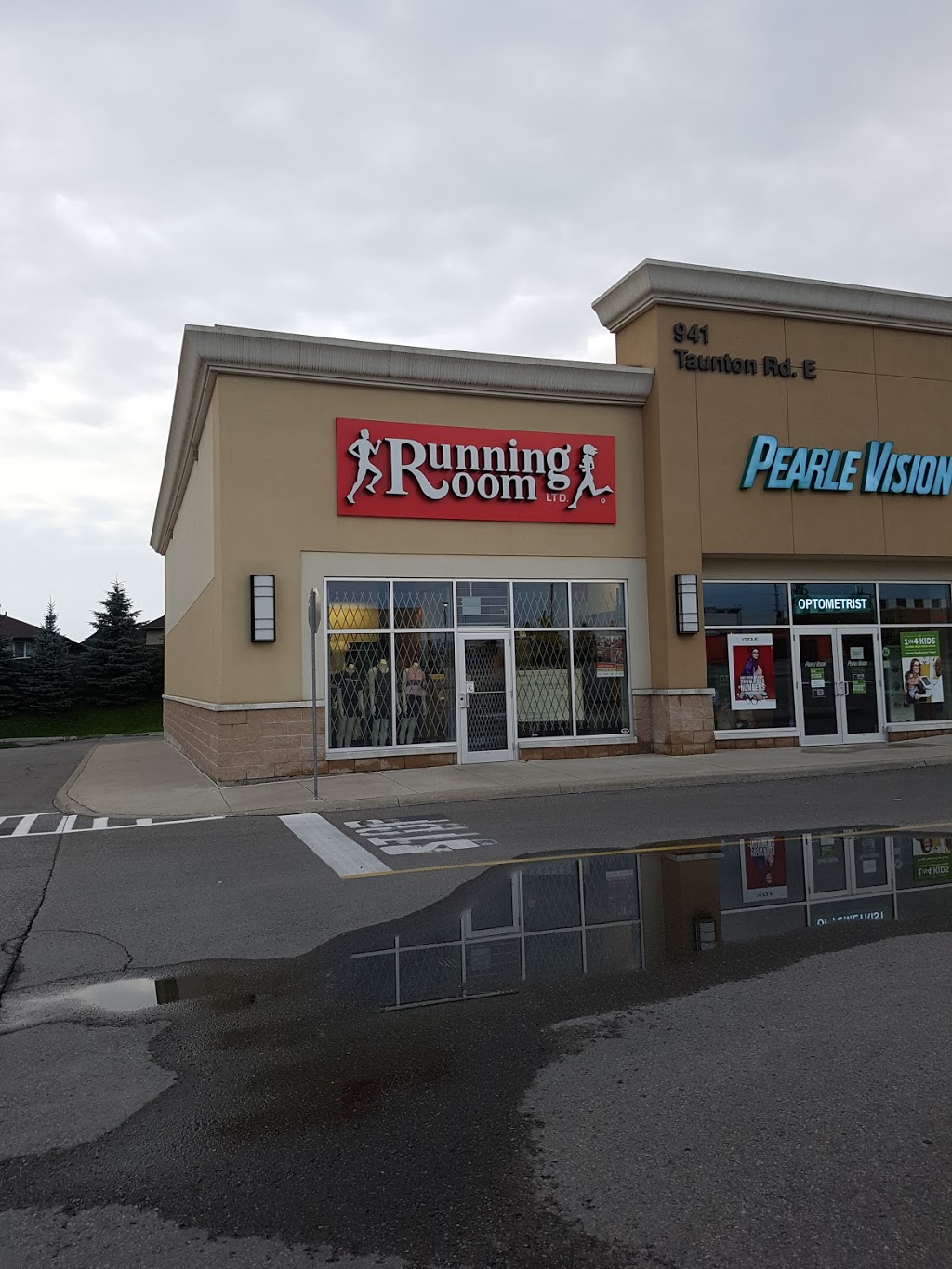 Running Room | 941 Taunton Rd E C1, Oshawa, ON L1H 7K5, Canada | Phone: (905) 743-0395