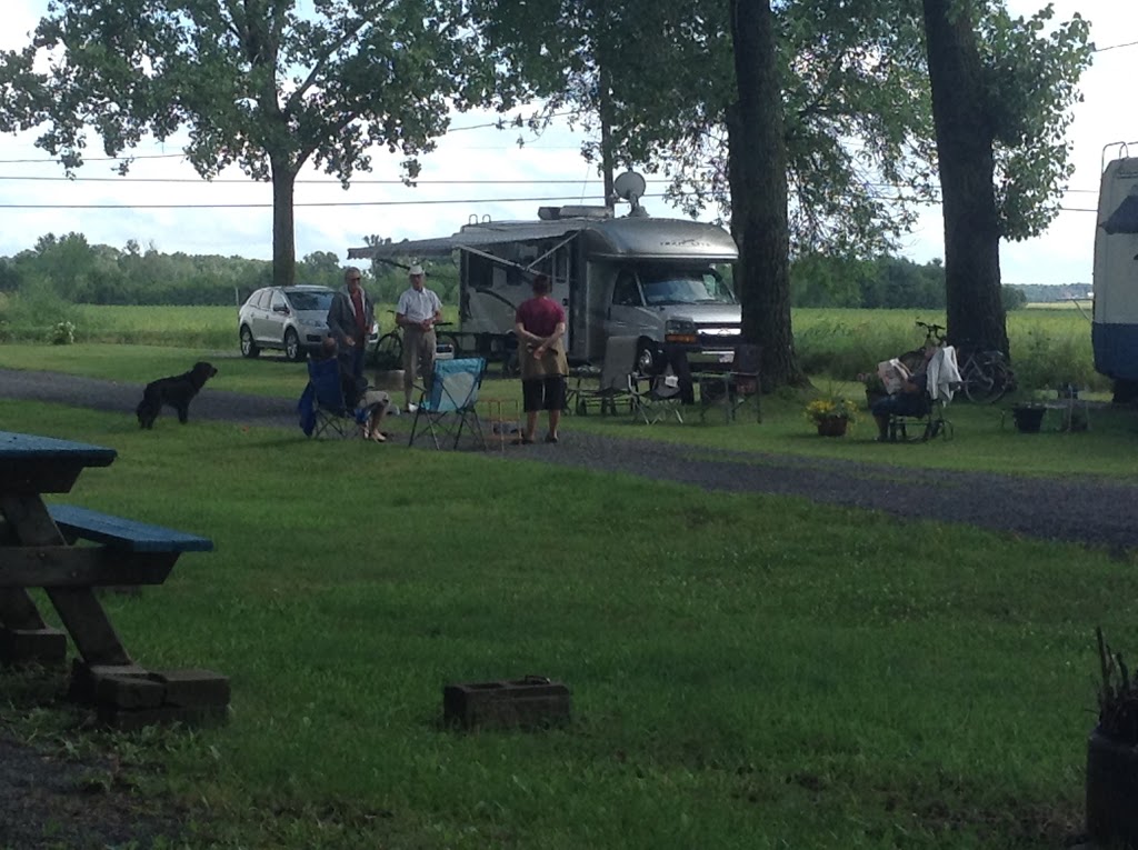 Camping Le Refuge Du Campeur 2007 | 18600 Boul Bécancour, Bécancour, QC G9H 1A8, Canada | Phone: (819) 233-3598