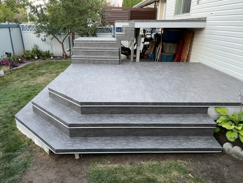 Black Swan Decking LTD. | 24412 Township Rd 564, Sturgeon County, AB T0A 0K2, Canada | Phone: (780) 293-4433