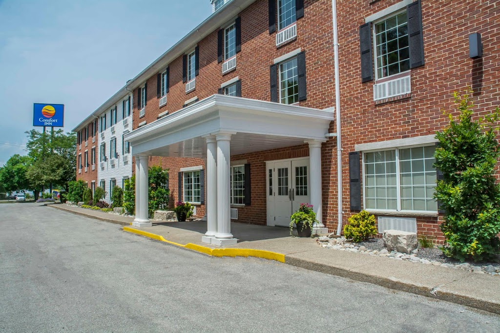 Comfort Inn | 815 Mara St, Point Edward, ON N7V 0A2, Canada | Phone: (519) 383-6767