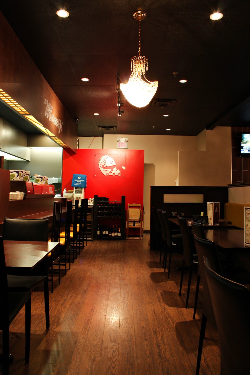Momiji Japanese Restaurant | 1801 Lakeshore Rd W, Mississauga, ON L5J 1H6, Canada | Phone: (905) 823-8430