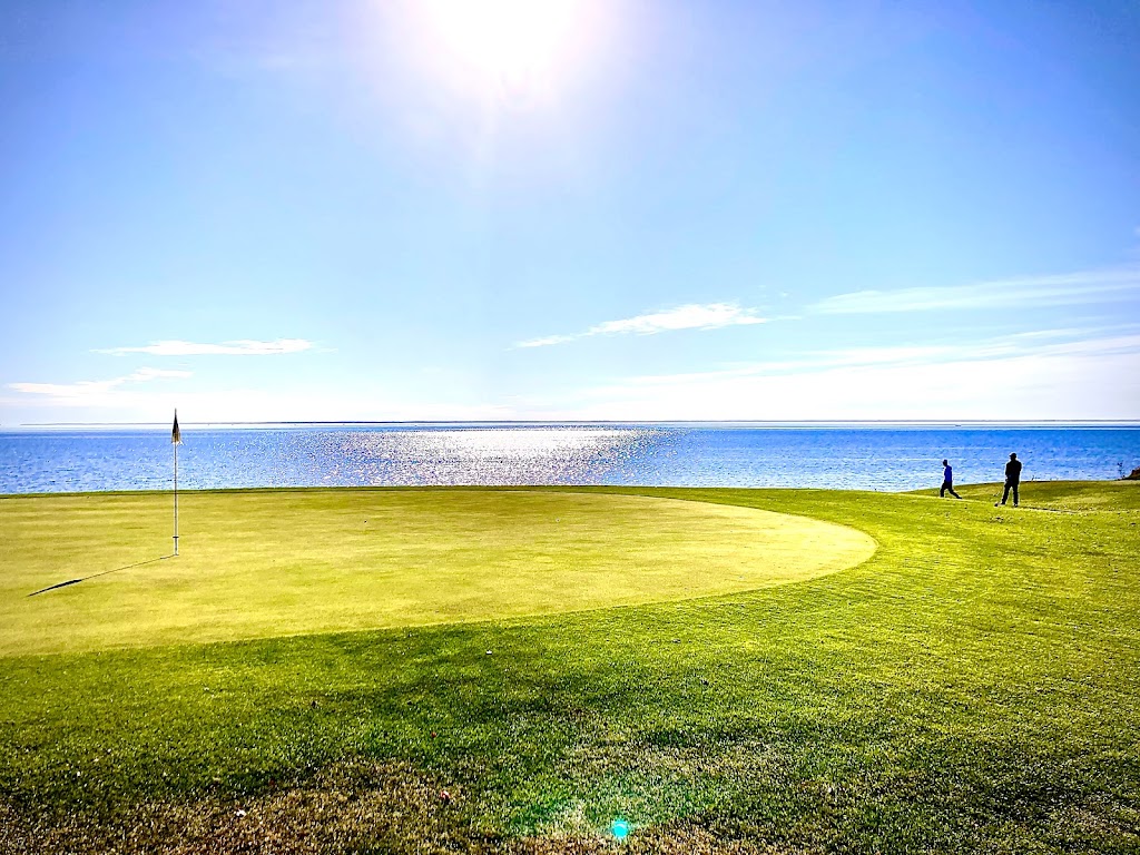 Lake of the Sandhills Golf Course | 30 Golf Course Rd, Buffalo Point, MB R0A 2W0, Canada | Phone: (204) 437-2777