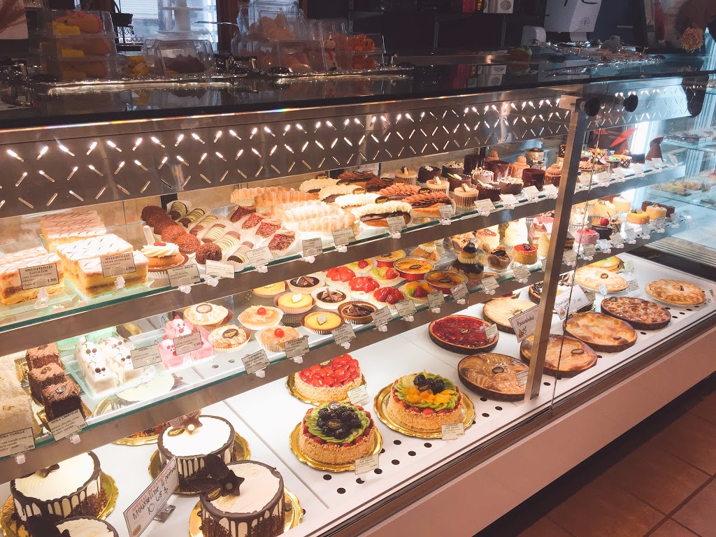 Boulangerie-Pâtisserie Dagobert | 76 Chemin de la Grande-Côte, Boisbriand, QC J7G 1C3, Canada | Phone: (450) 437-7771