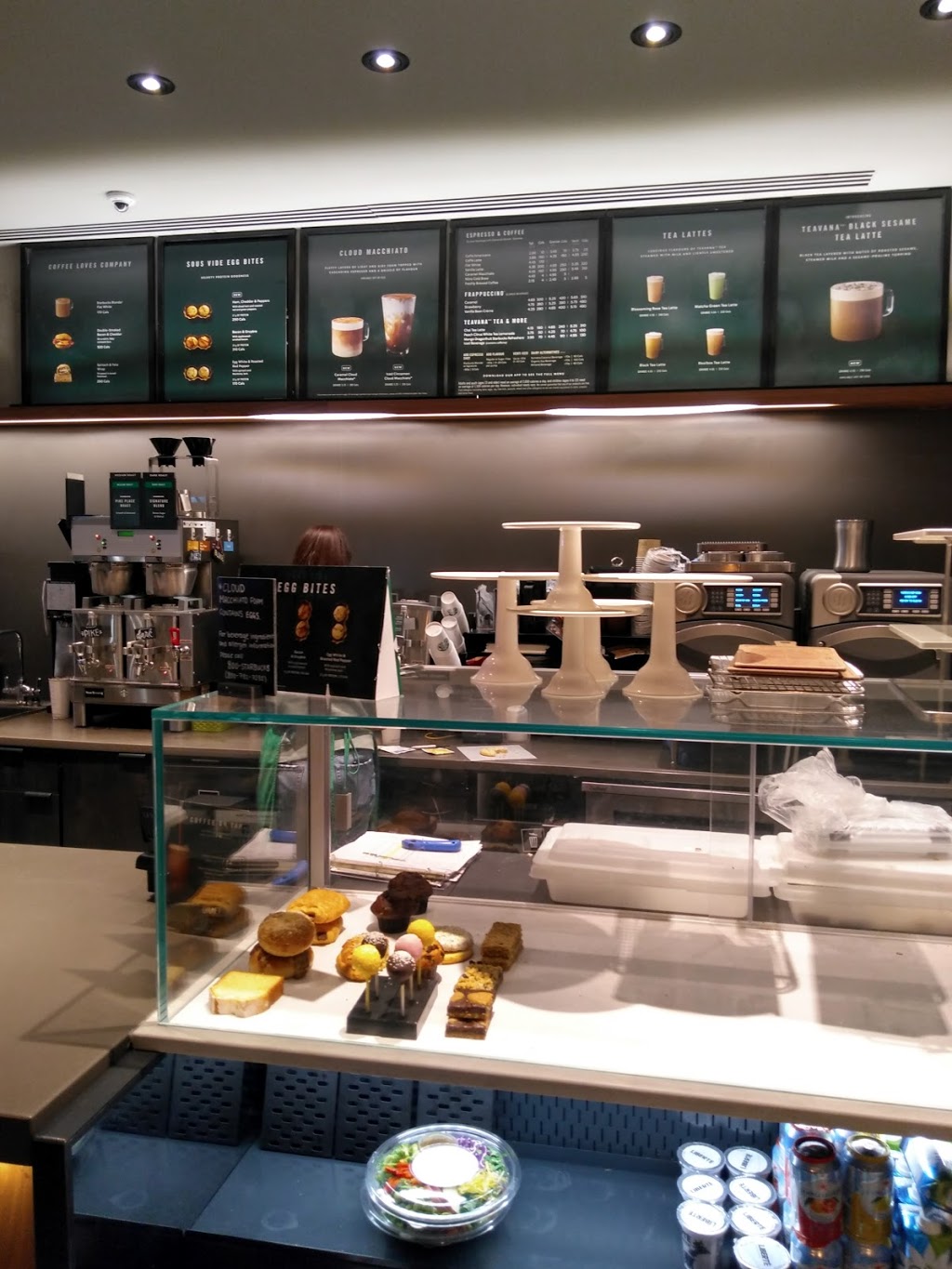 Starbucks | 13850 Steeles Ave W #650, Georgetown, ON L7G 0J1, Canada | Phone: (905) 703-4415