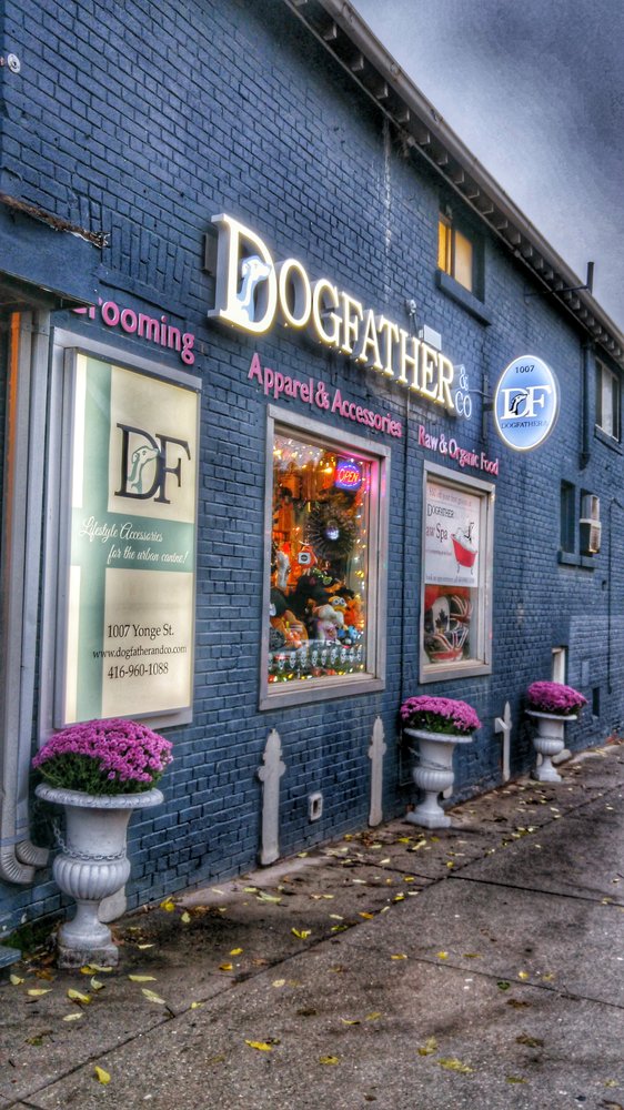 Dogfather & Co. Rosedale | 1007 Yonge St, Toronto, ON M4W 2K9, Canada | Phone: (416) 960-1088 ext. 100