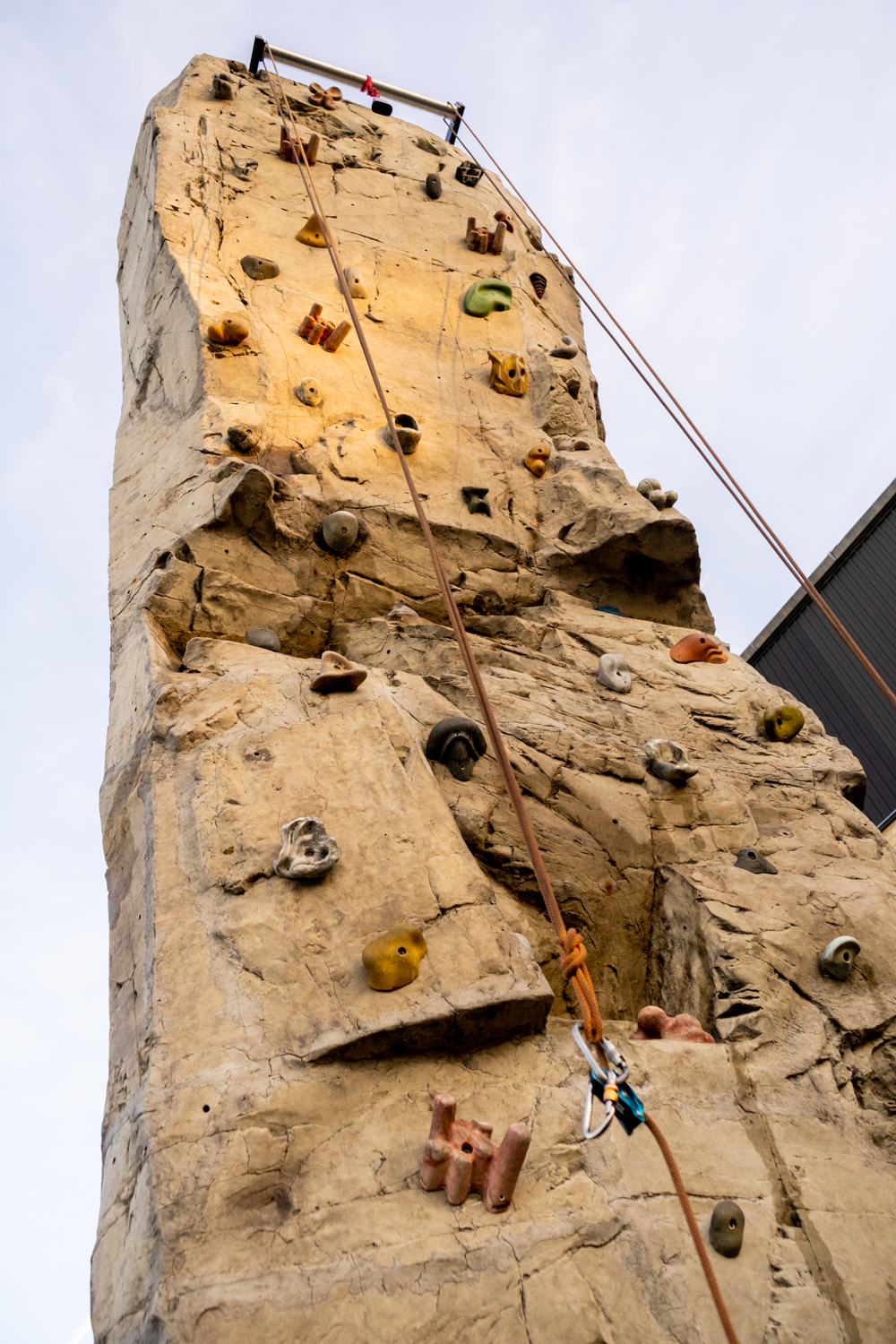 Niagara Climbing Center | 1333 Strad Ave, North Tonawanda, NY 14120, USA | Phone: (716) 695-1248