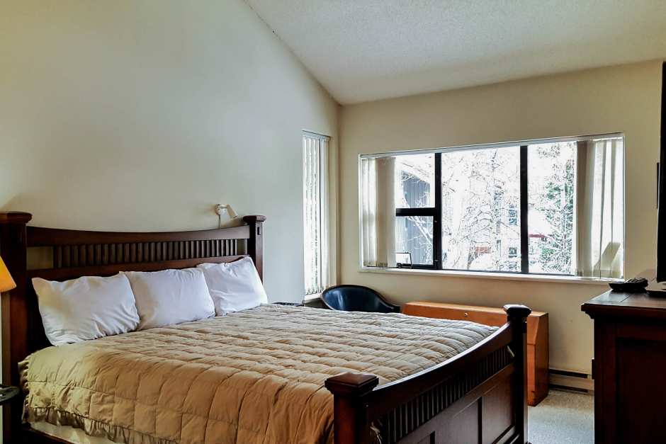 Greyhawk - Whistler Premier | 3317 Ptarmigan Pl, Whistler, BC V0N 1B3, Canada | Phone: (888) 621-1177