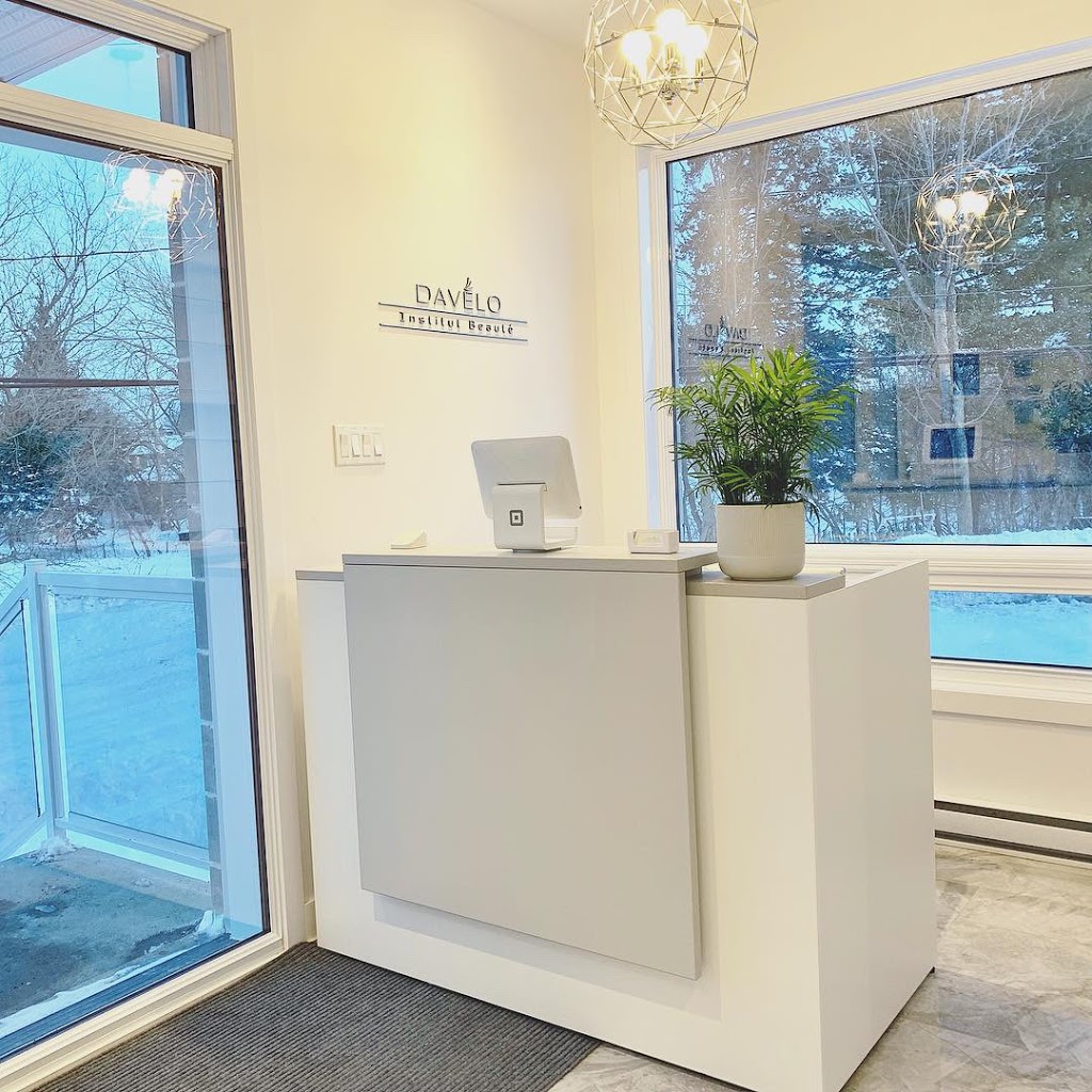 DAVÉLO Institut beauté | 3128 Chemin Bellerive, Carignan, QC J3L 4K6, Canada | Phone: (438) 822-6270