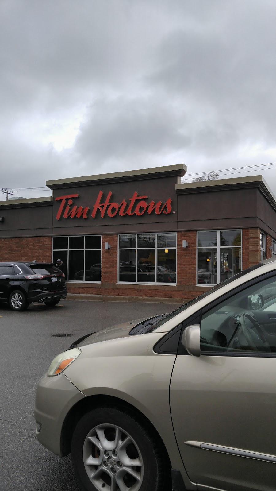 Tim Hortons | 340 Westmount Rd W, Kitchener, ON N2M 5C4, Canada | Phone: (519) 744-1585