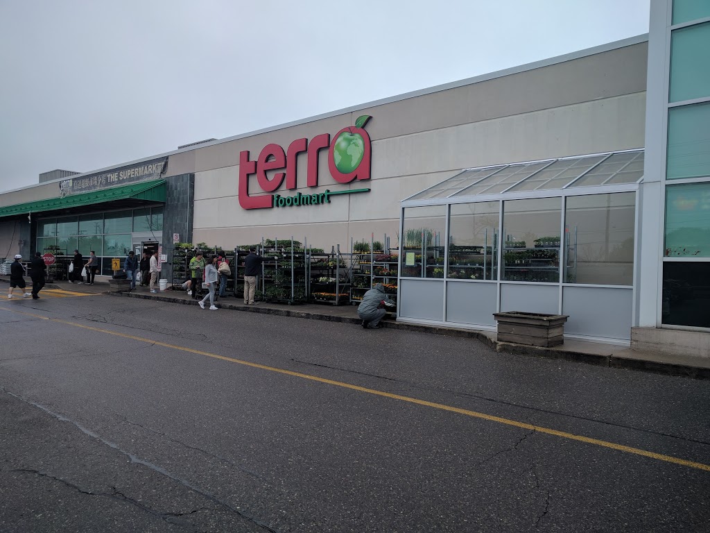 Terra Foodmart | 2458 Dundas St W, Mississauga, ON L5K 1R8, Canada | Phone: (905) 822-3222