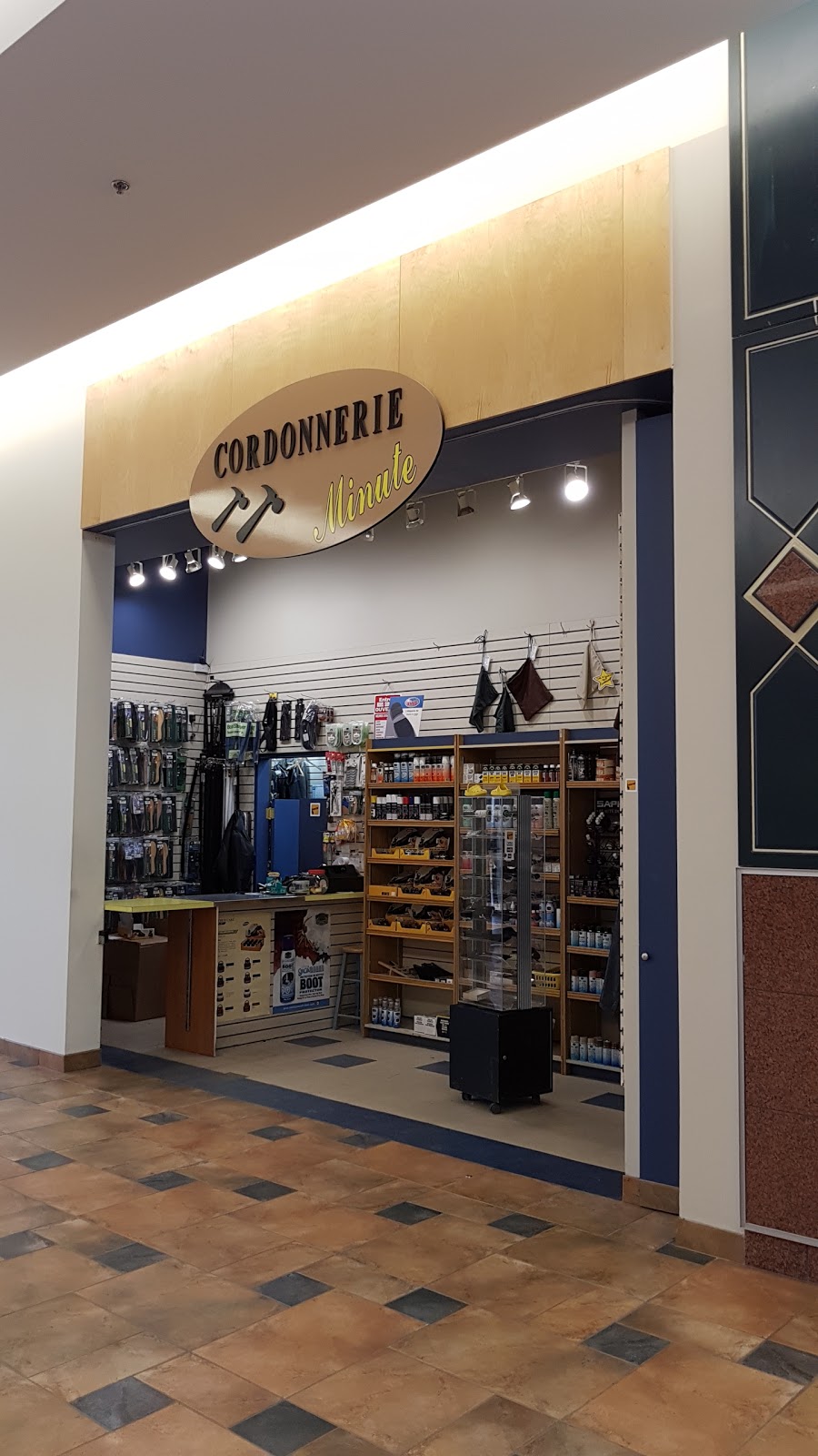 Cordonnerie Minute | 3333 Rue du Carrefour, Québec, QC G1C 5R9, Canada | Phone: (418) 666-1517