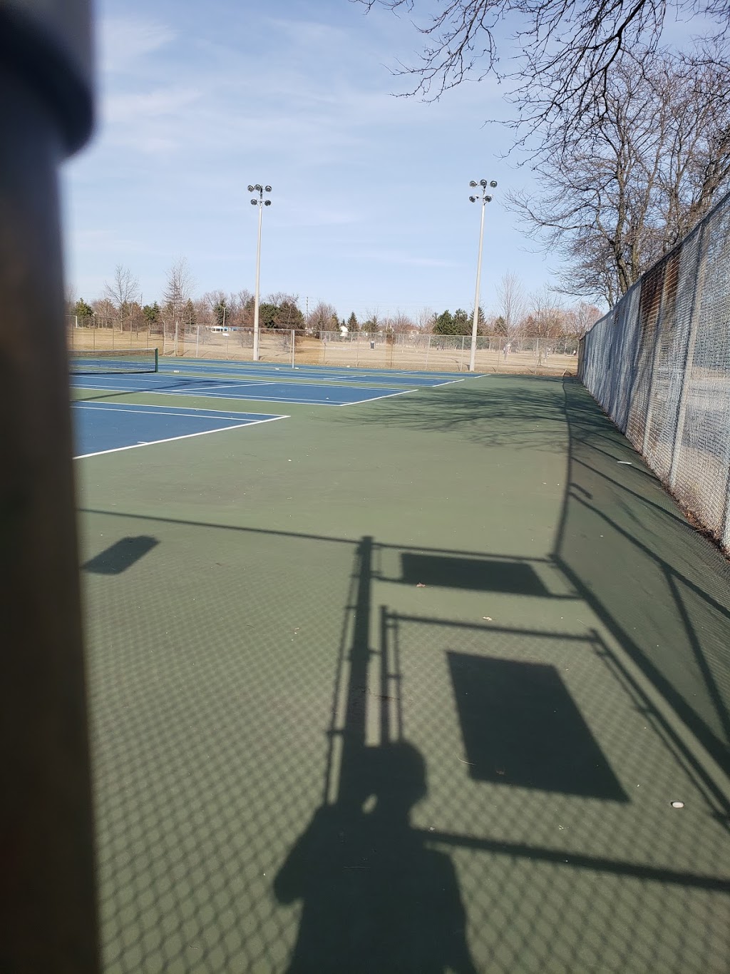 German Mills Tennis Club | 19 Simonston Blvd, Thornhill, ON L3T 4L1, Canada | Phone: (416) 254-5773