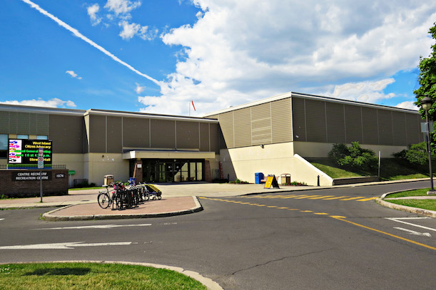 Beaconsfield Recreation Centre | 1974 City Ln, Beaconsfield, QC H9W 6B1, Canada | Phone: (514) 428-4520